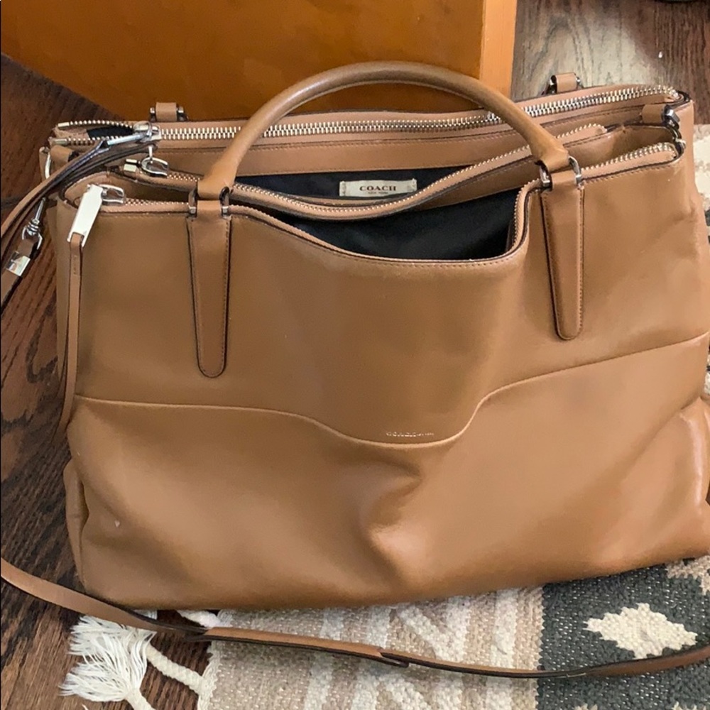 COACH (XL) Borough Bag in Glovetanned Leather